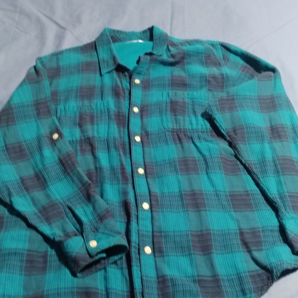 Lightweight flannel shirt